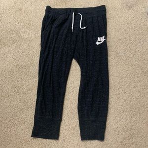 Nike cotton capris